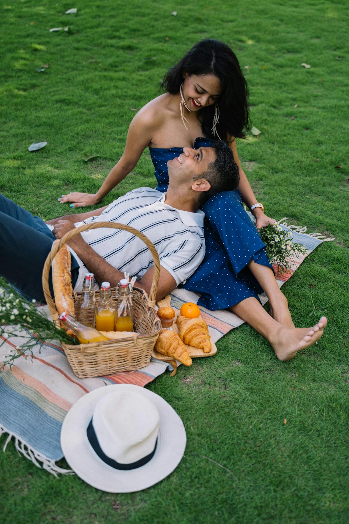 Romantic couple enjoying a picnic in the park